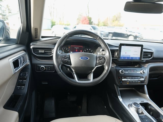 Used 2020 Ford Explorer Limited image 16