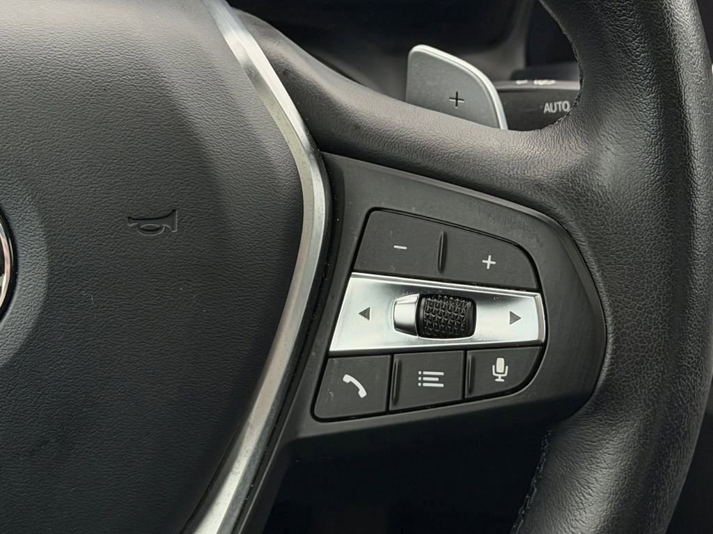 Used 2022 BMW 330i xDrive Sedan w/ Premium Package image 14