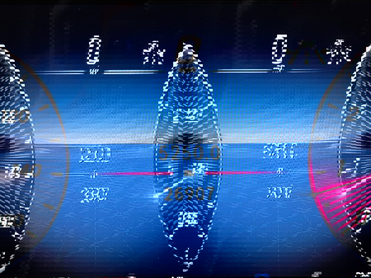 Used 2024 Mercedes-Benz GLS 450 4MATIC image 13