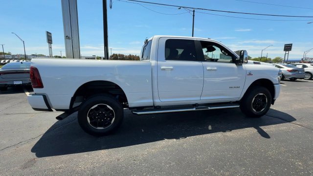 Used 2025 RAM 2500 Laramie AWD/4WD image 9