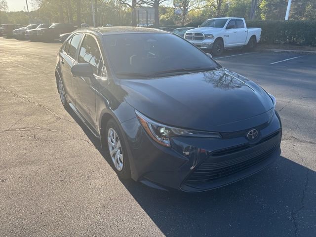 Used 2025 Toyota Corolla LE image 6