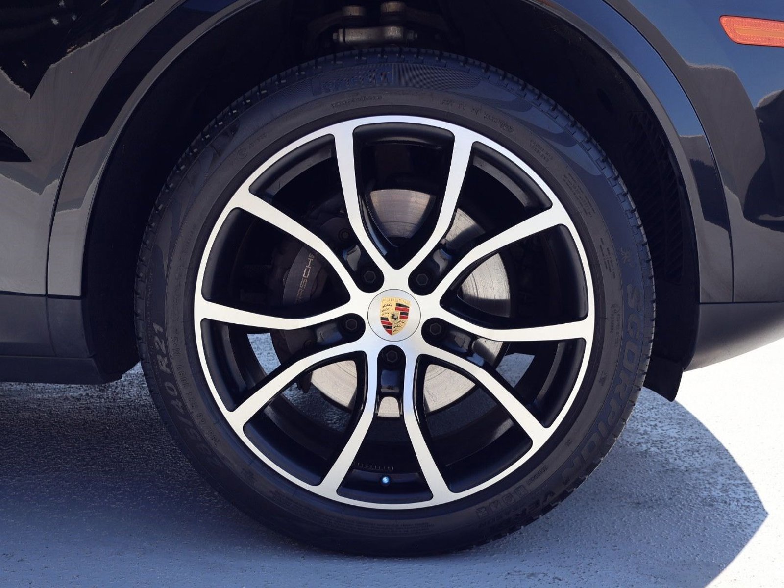 Certified 2023 Porsche Cayenne E-Hybrid image 26