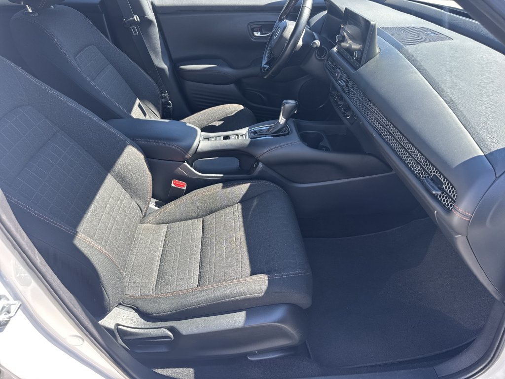 Used 2025 Honda HR-V Sport image 13