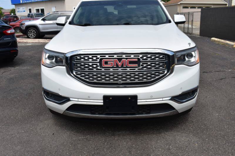 Used 2017 GMC Acadia Denali w/ Technology Package FWD image 14