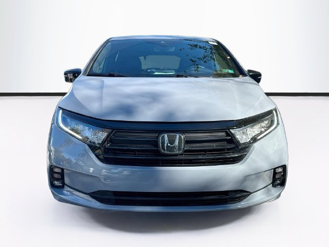 Used 2023 Honda Odyssey Sport image 2