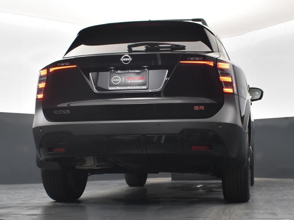 New 2026 Nissan Kicks SR FWD image 42