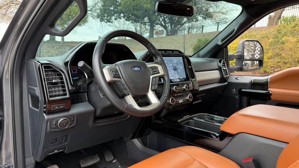 Used 2022 Ford F250 Lariat w/ Black Appearance Package AWD/4WD image 13