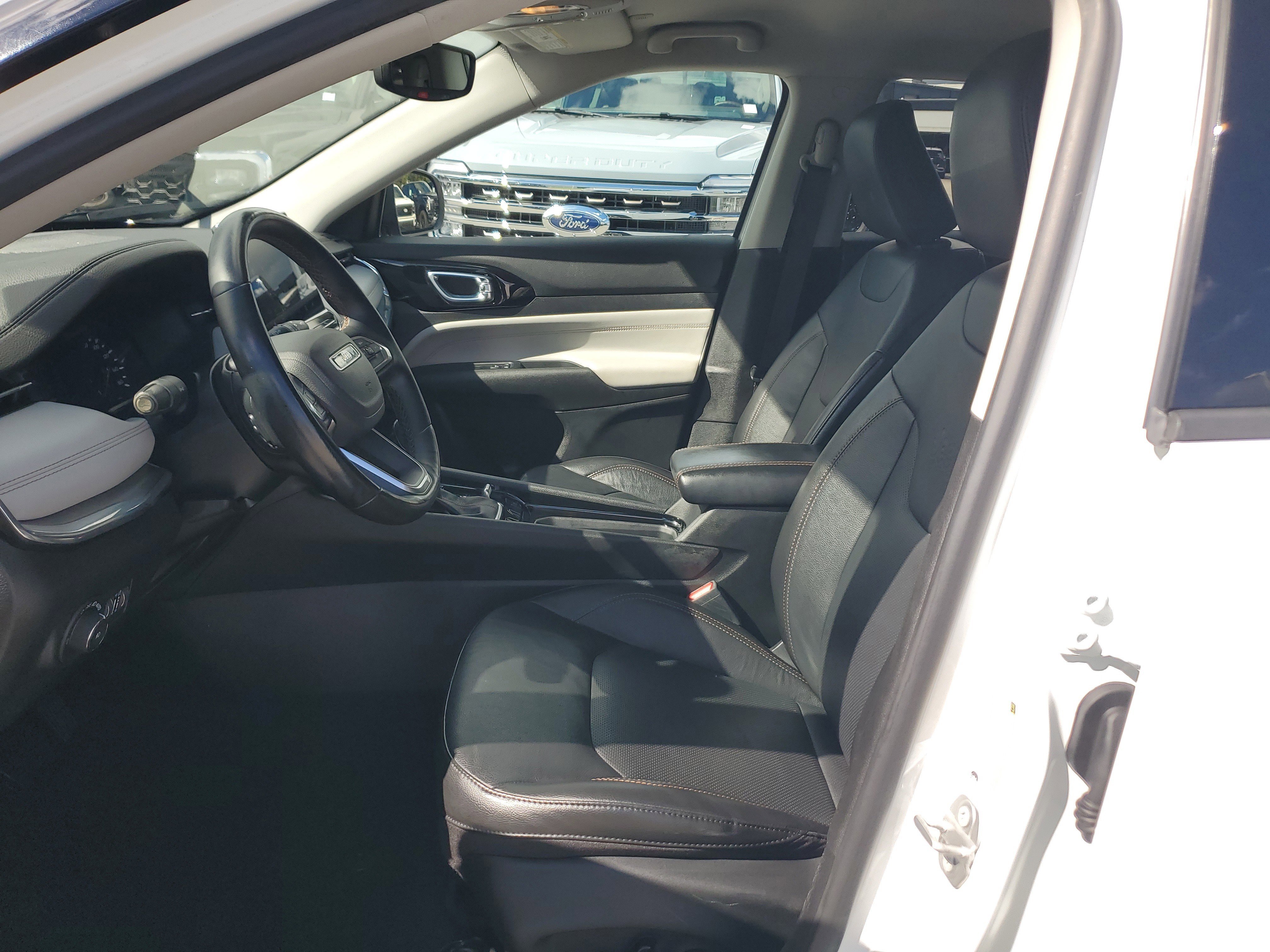 Used 2022 Jeep Compass Limited image 10