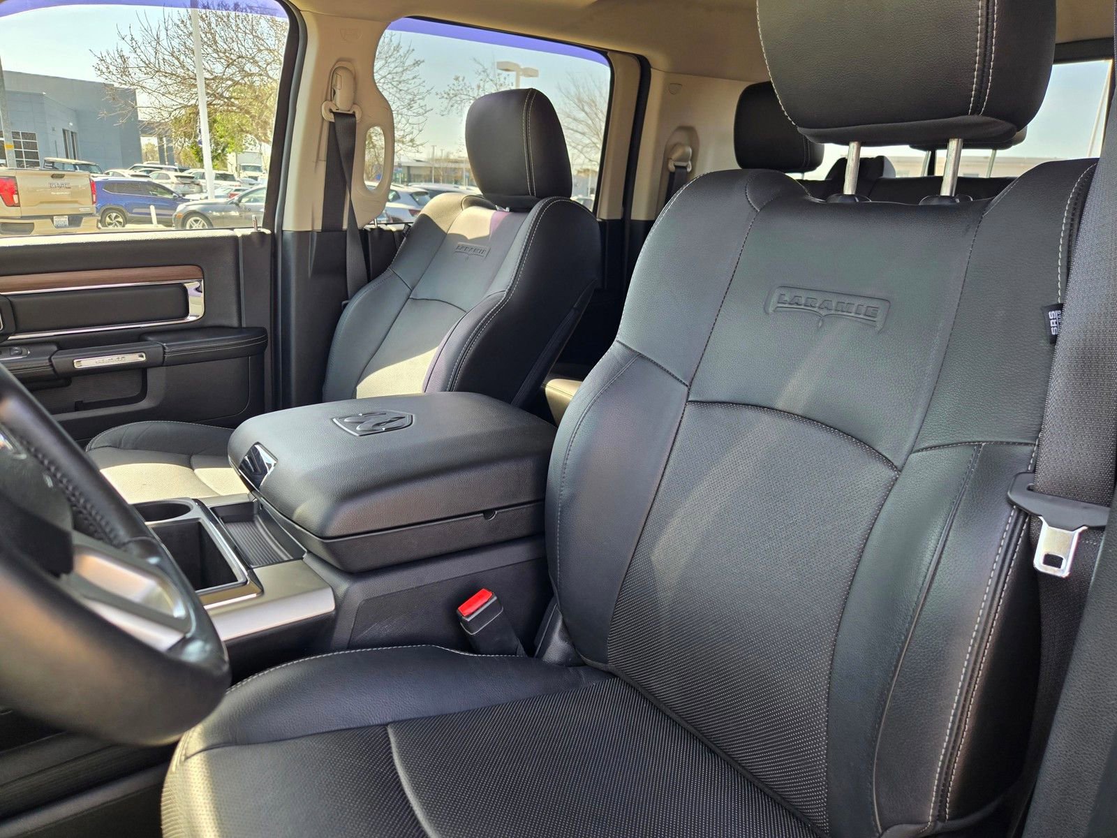 Used 2014 RAM 2500 Laramie w/ Convenience Group image 17