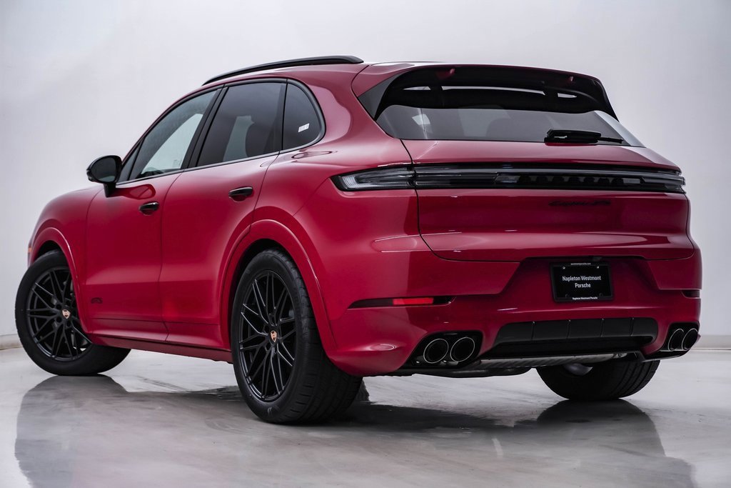 New 2026 Porsche Cayenne GTS image 3