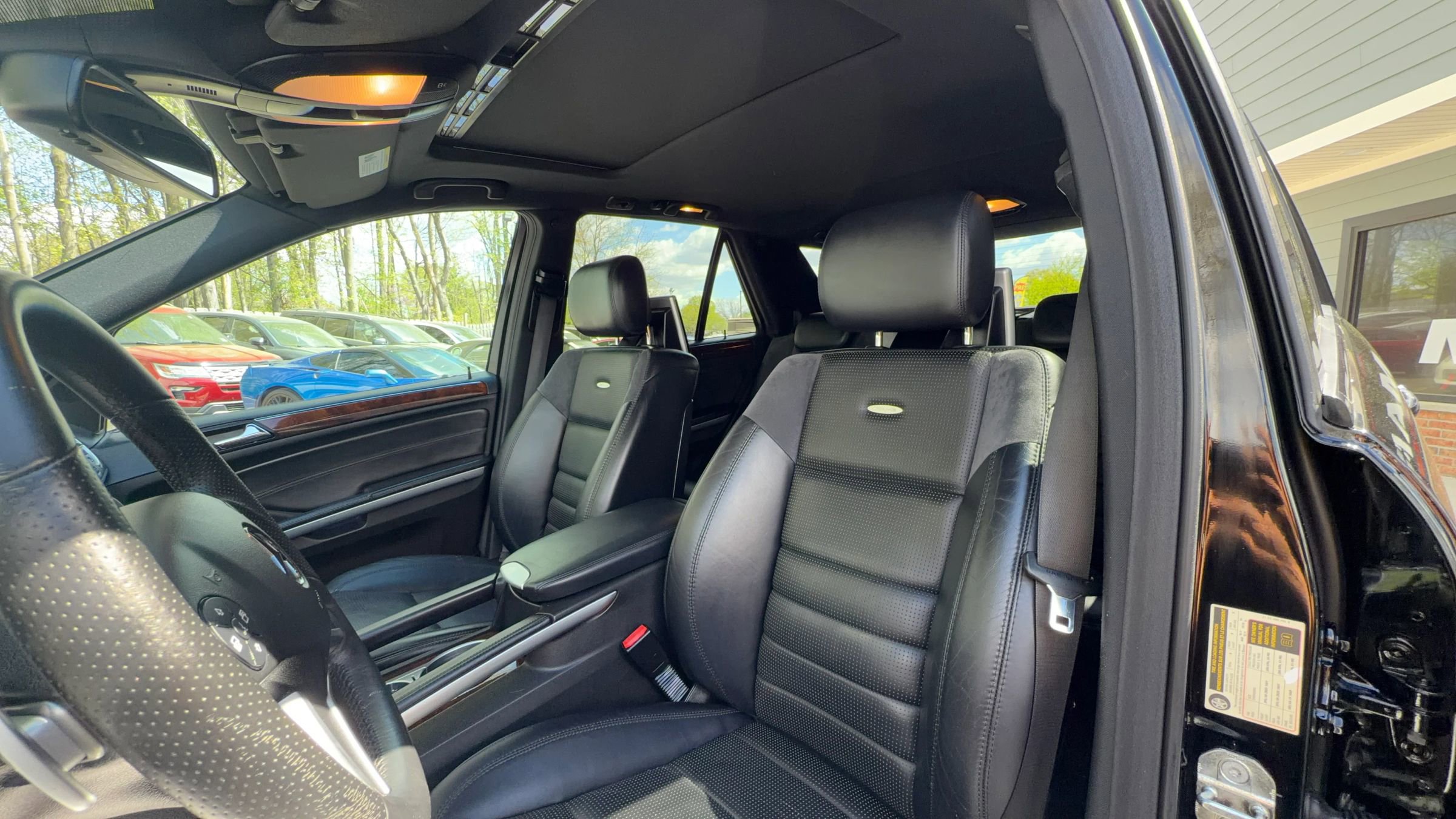 Used 2010 Mercedes-Benz ML 63 AMG 4MATIC image 18