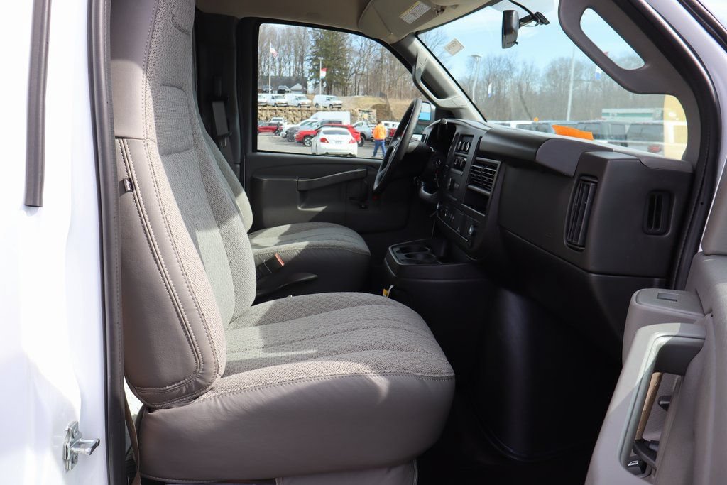 New 2026 Chevrolet Express 3500 w/ Power Convenience Package RWD image 22