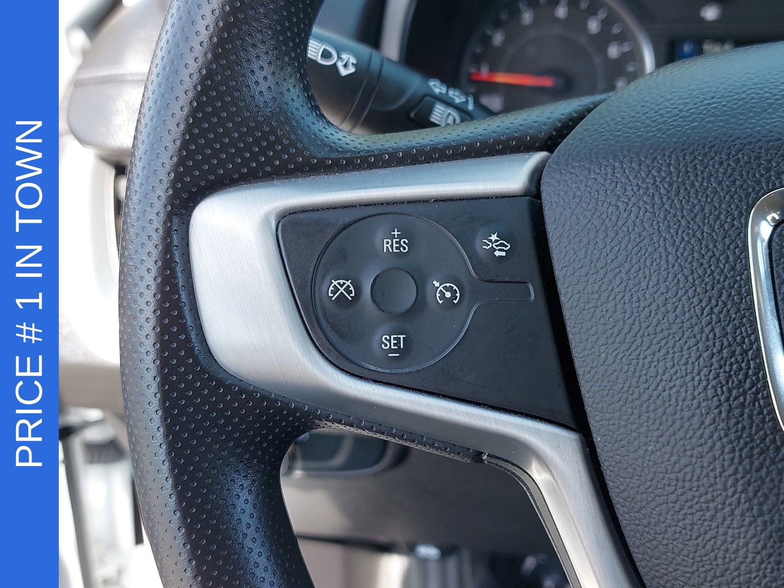 Used 2024 GMC Terrain SLE AWD/4WD image 16