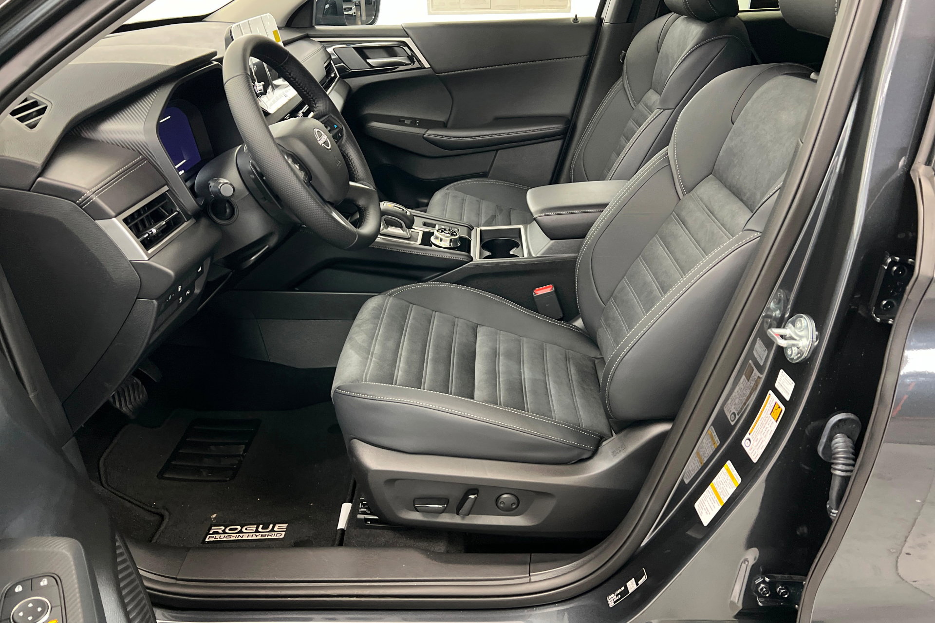 New 2026 Nissan Rogue SL image 17