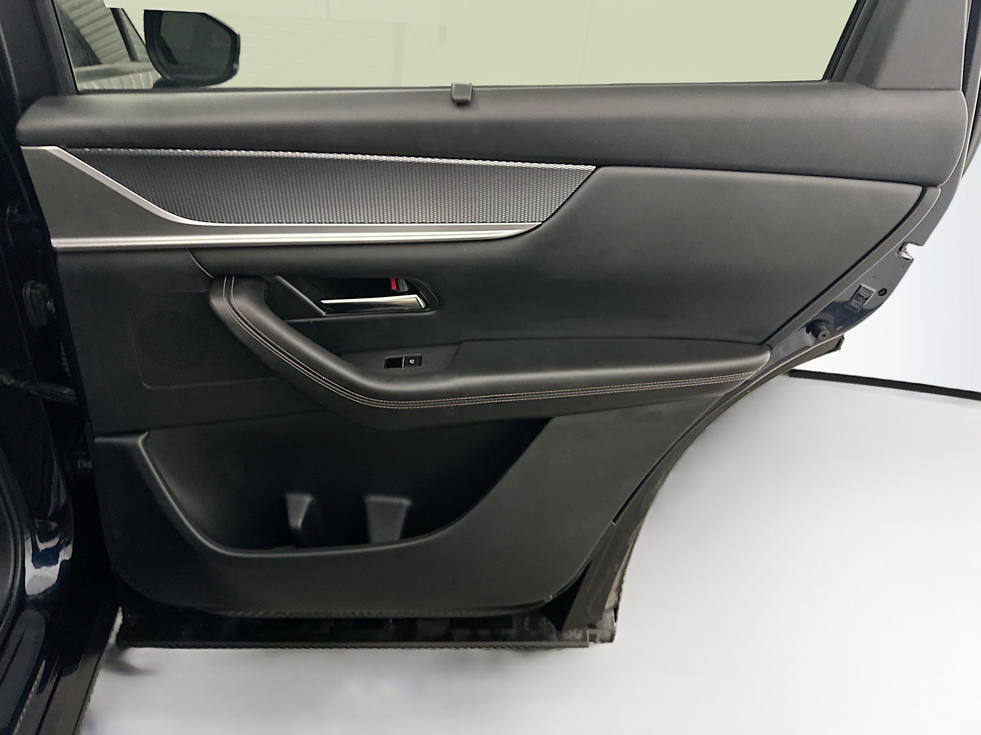 Used 2024 MAZDA CX-90 3.3 Turbo w/ Preferred Plus image 34