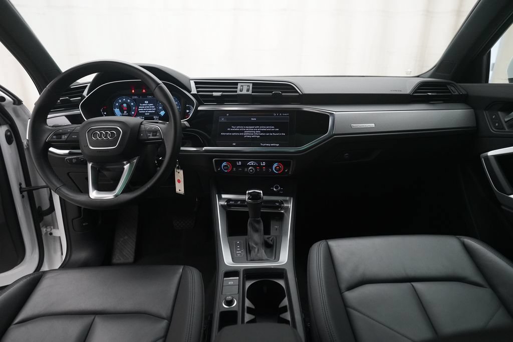 Used 2025 Audi Q3 2.0T Premium AWD/4WD image 5