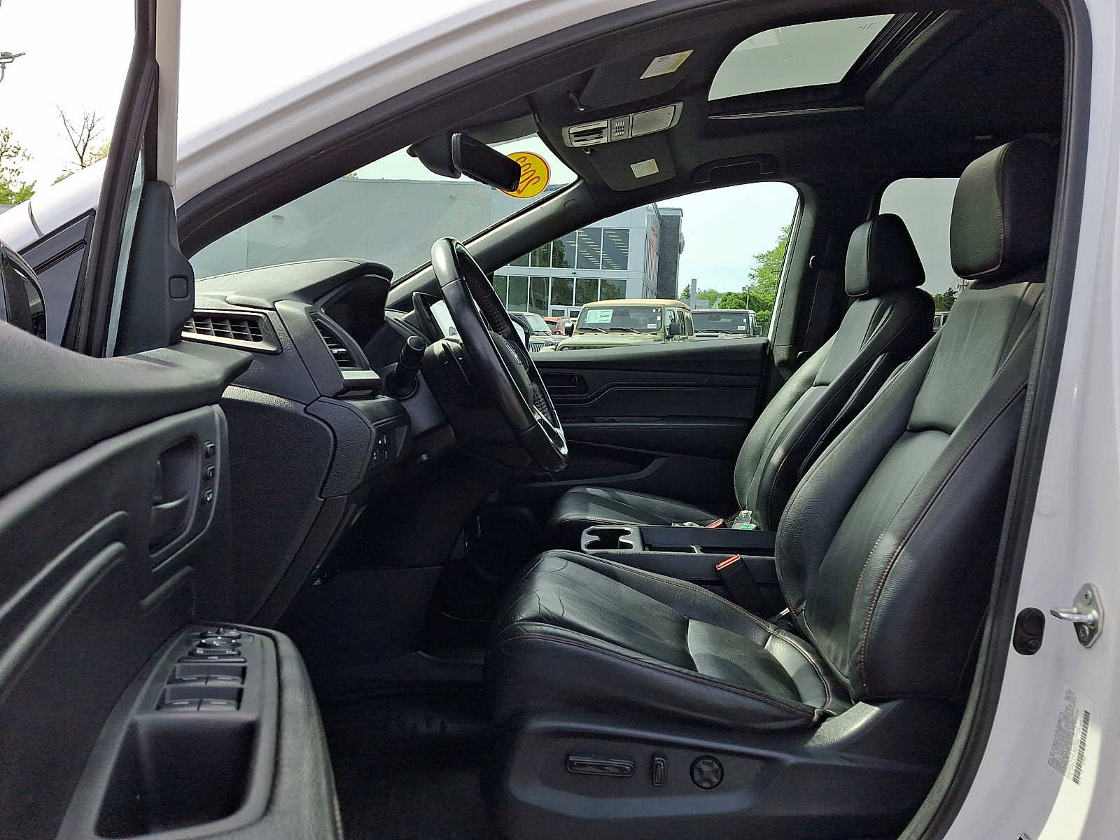 Used 2023 Honda Odyssey Sport image 17