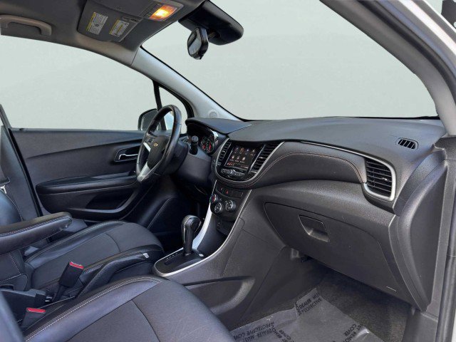Used 2021 Chevrolet Trax LT w/ Driver Confidence Package AWD/4WD image 46