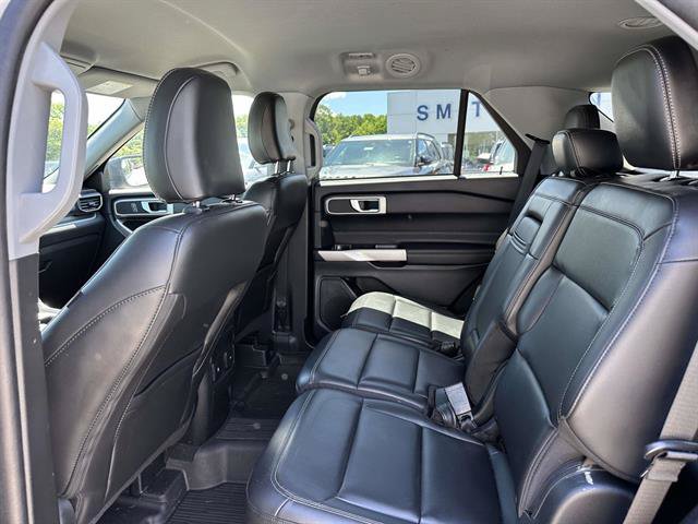 Used 2023 Ford Explorer XLT w/ Equipment Group 202A AWD/4WD image 10
