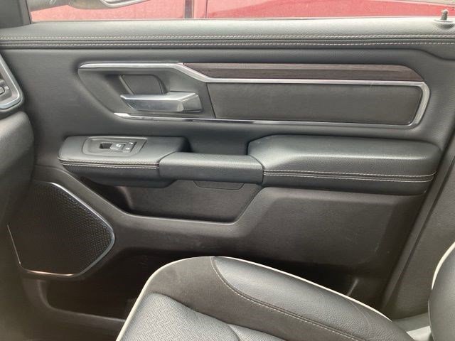 Used 2025 RAM 1500 Laramie w/ Sport Appearance Package AWD/4WD image 17