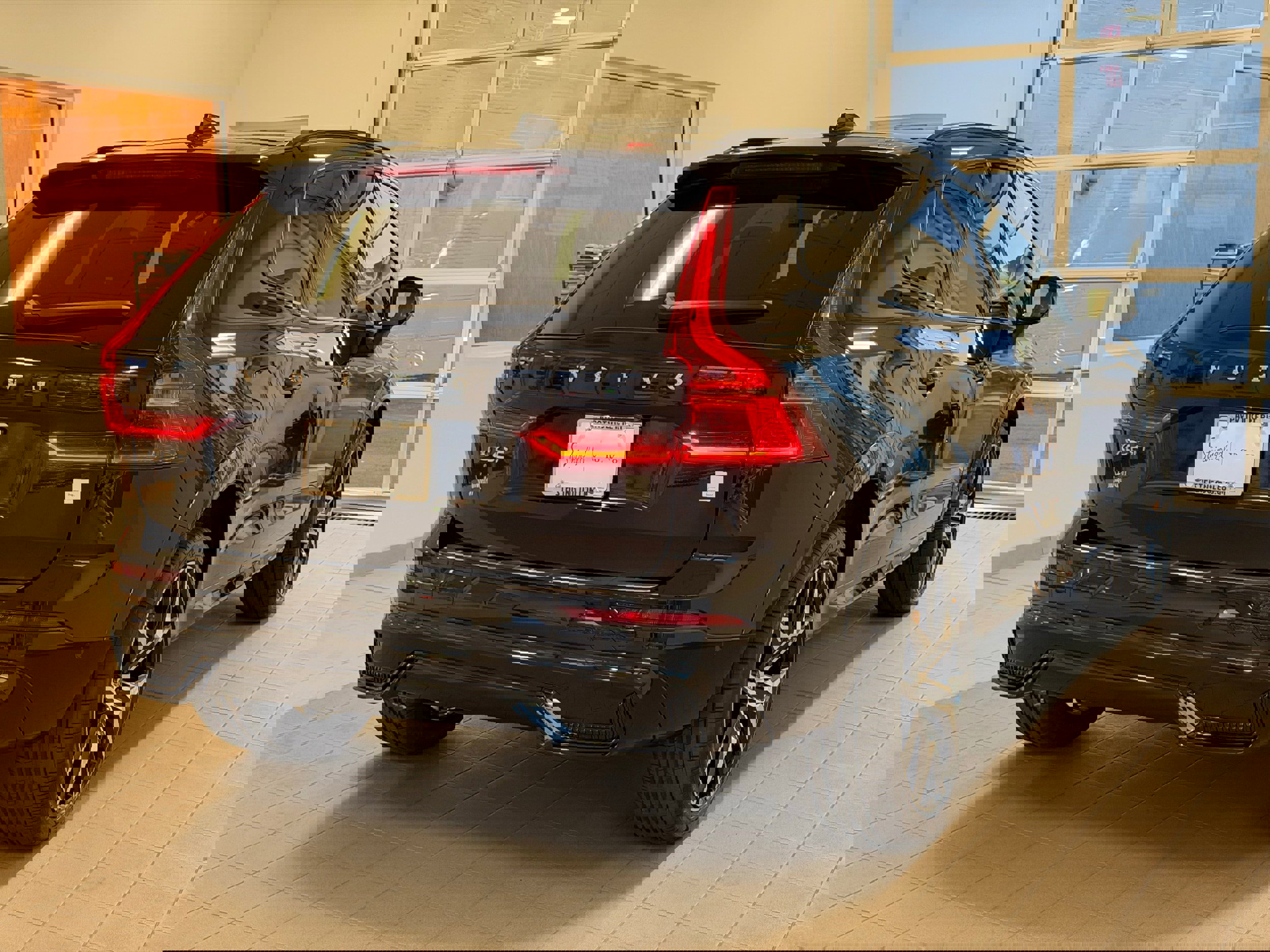 New 2026 Volvo XC60 T8 Polestar image 8