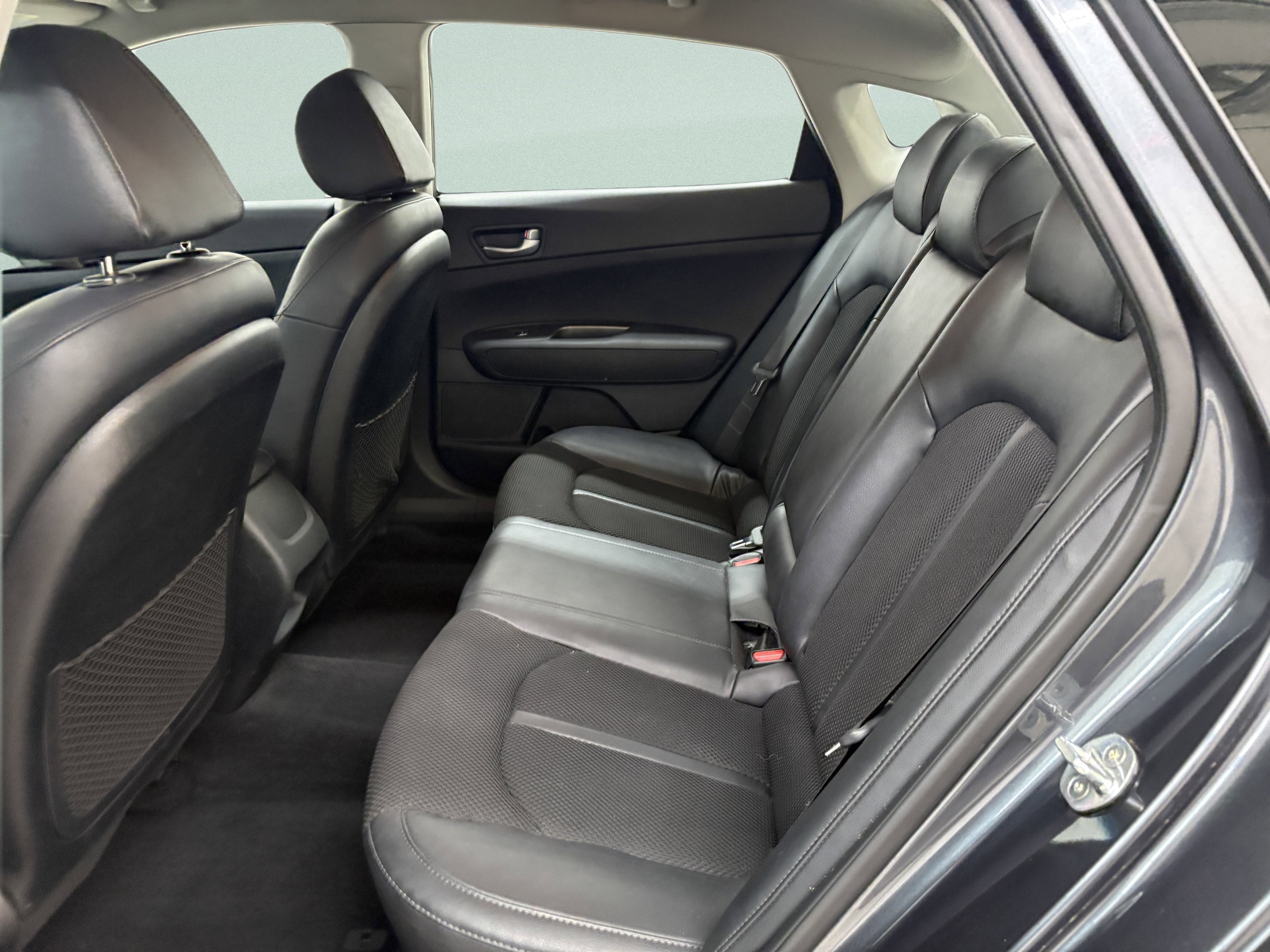 Used 2020 Kia Optima S FWD image 12