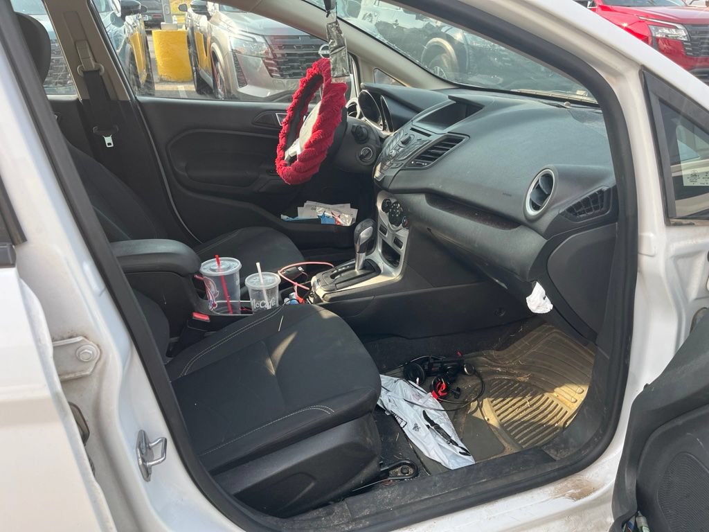 Used 2015 Ford Fiesta SE w/ Exterior Protection Package FWD image 12