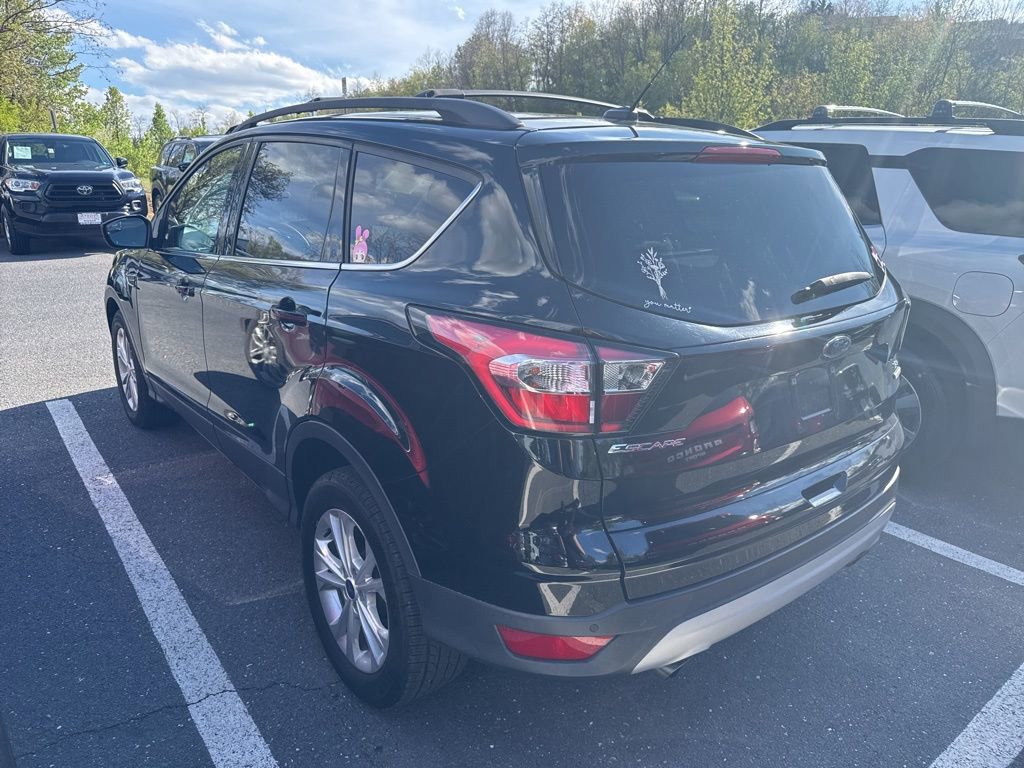 Used 2018 Ford Escape SE image 3