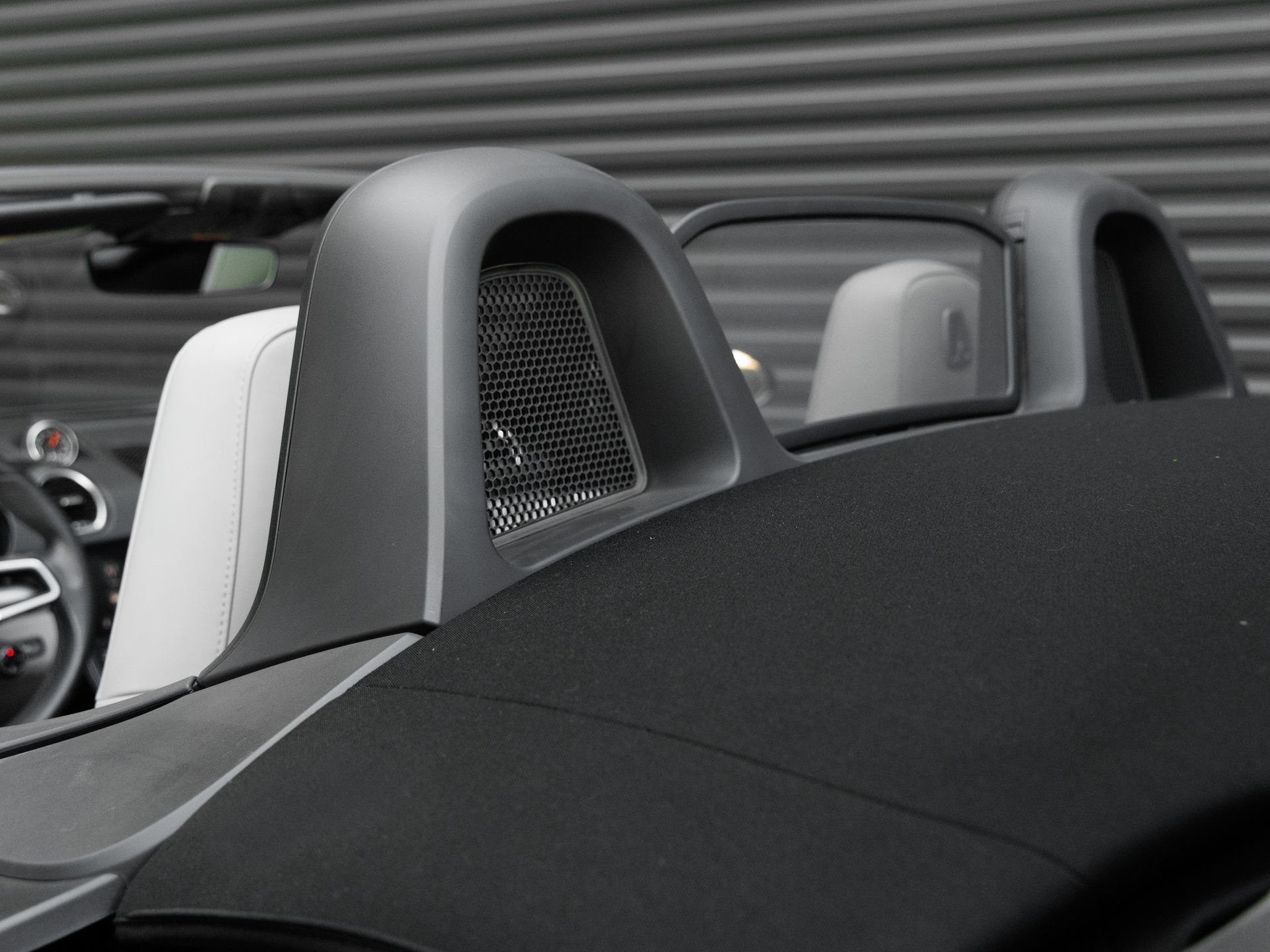 Certified 2025 Porsche 718 Boxster S RWD image 14