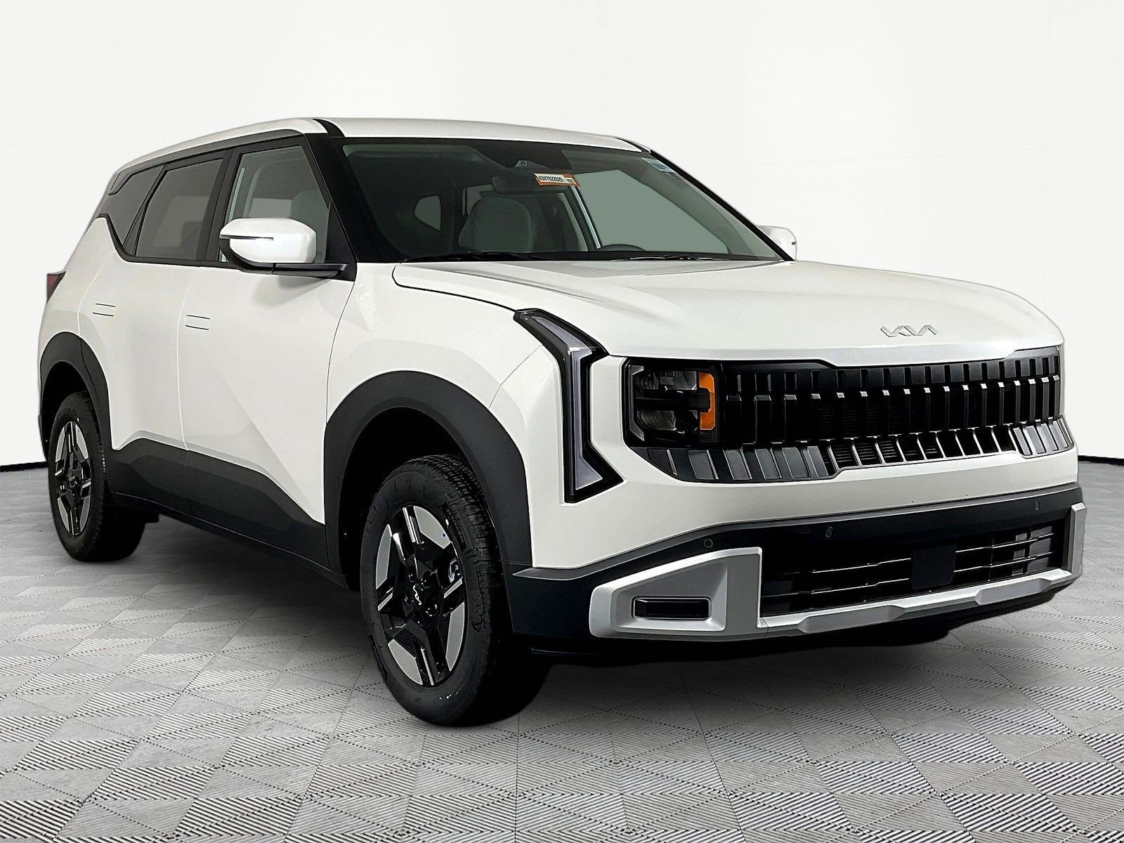 New 2027 Kia Seltos LX AWD/4WD image 3