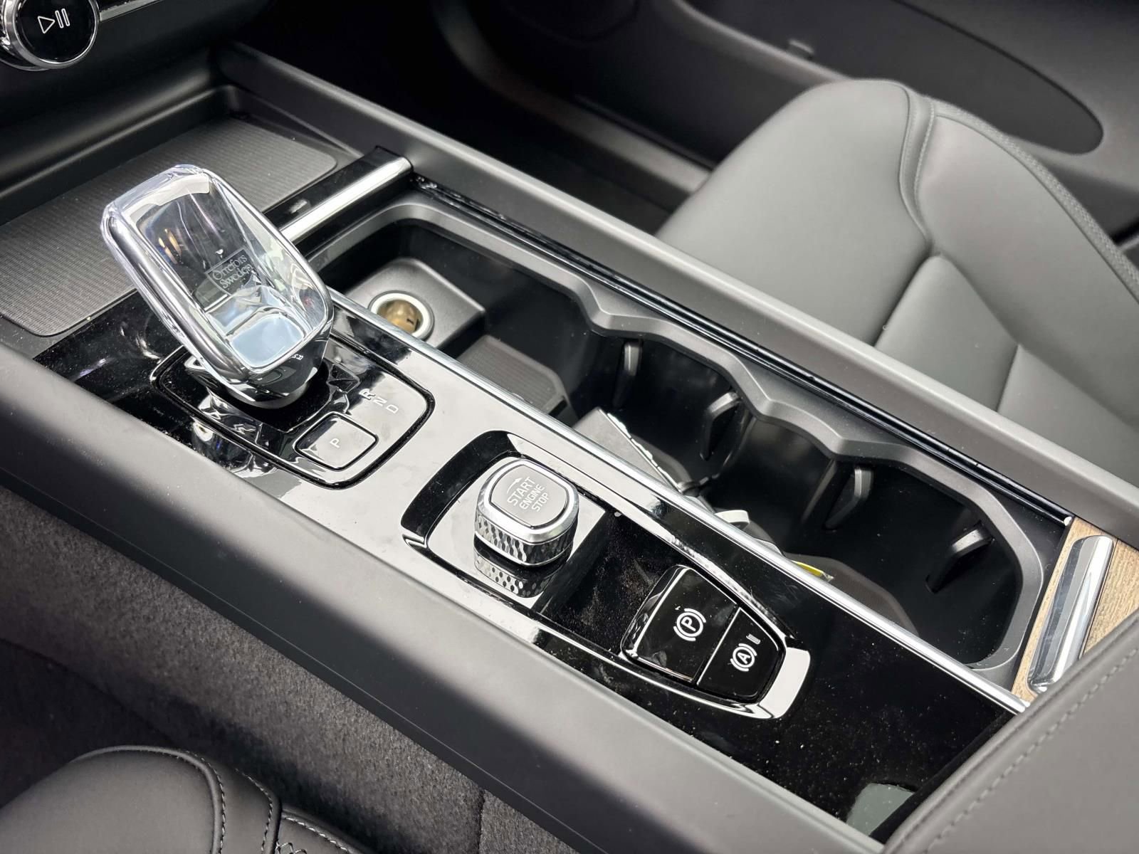 New 2026 Volvo XC60 B5 Plus w/ Protection Package Premier image 21