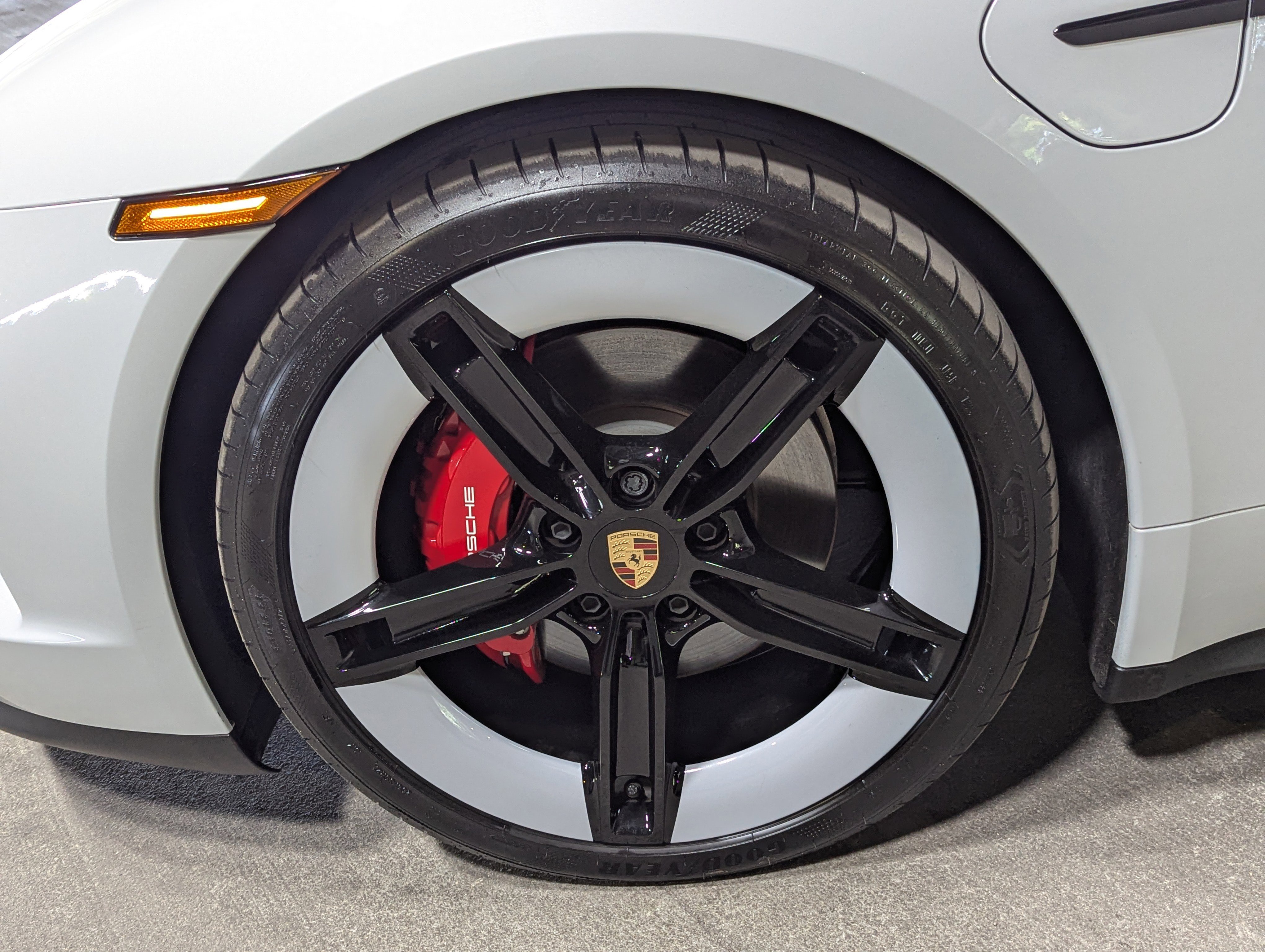 Used 2025 Porsche Taycan 4S image 14