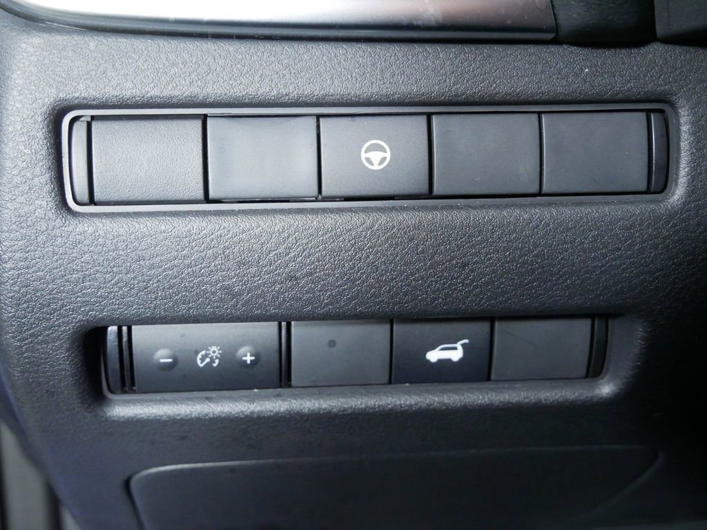 Used 2022 Nissan Rogue SL w/ SL Premium Package image 19