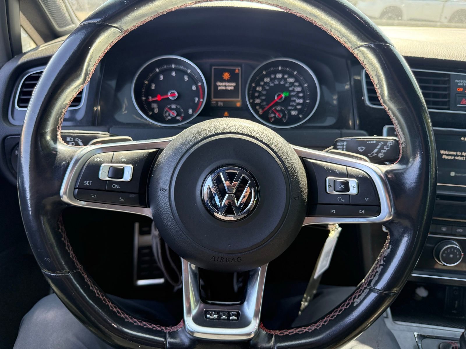 Used 2016 Volkswagen GTI S image 17