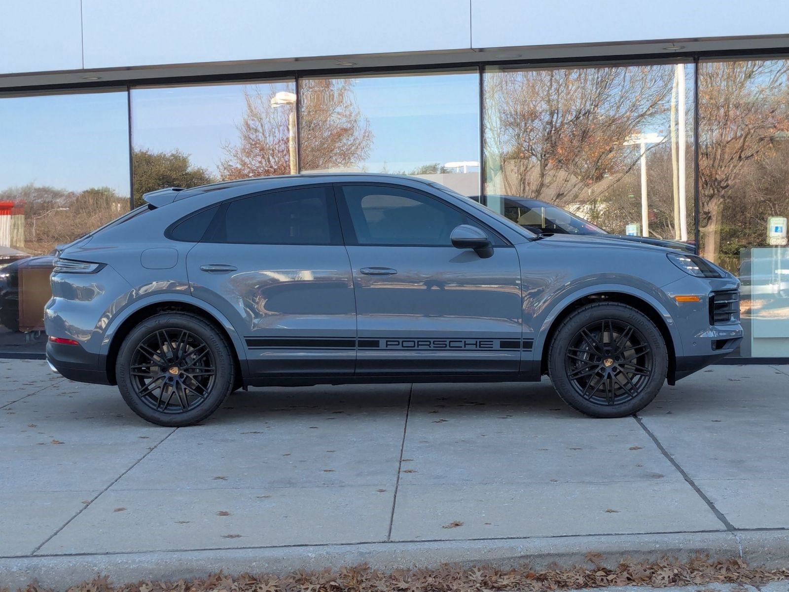 New 2026 Porsche Cayenne Coupe image 8