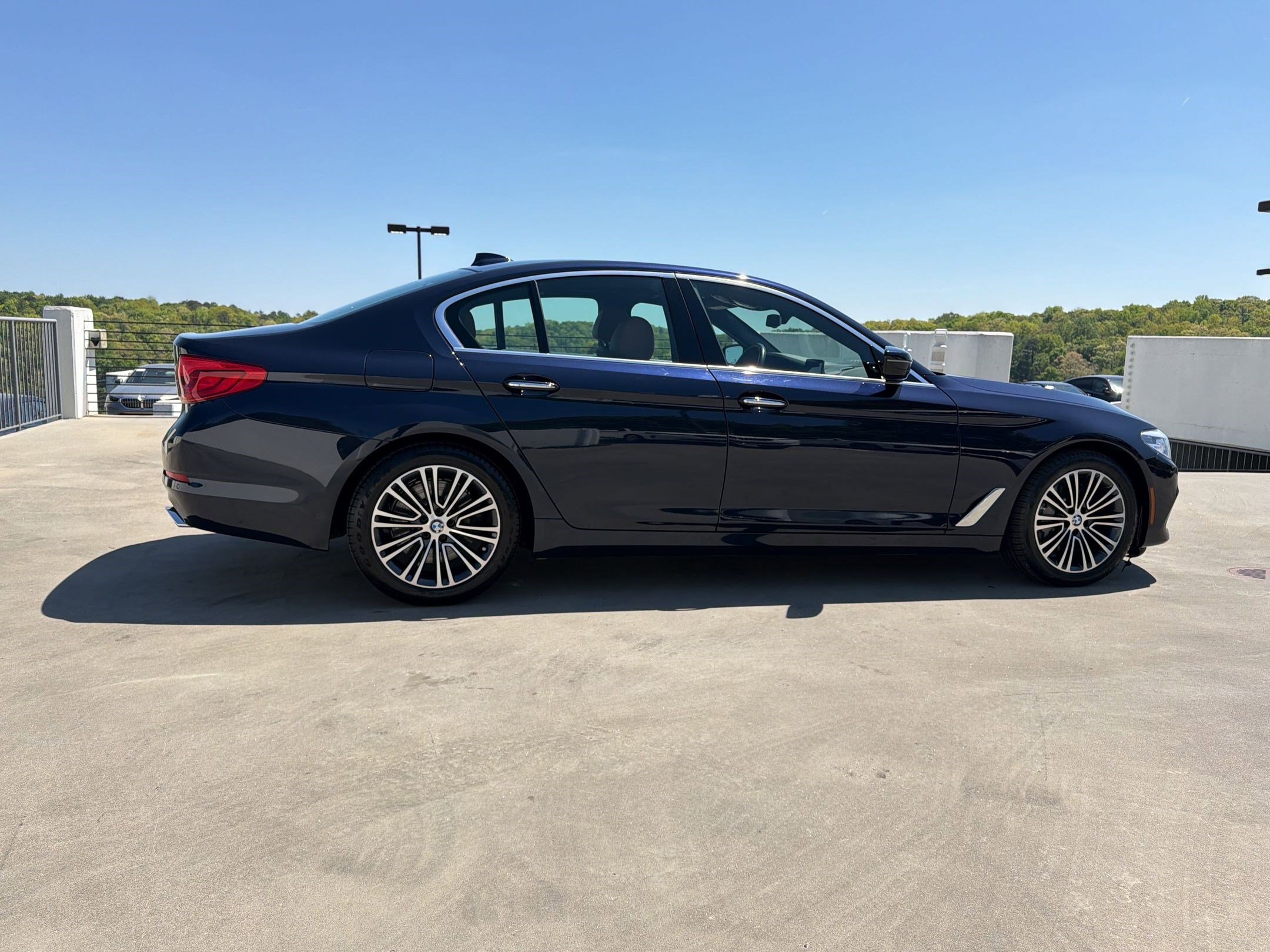 Used 2018 BMW 540i xDrive image 19