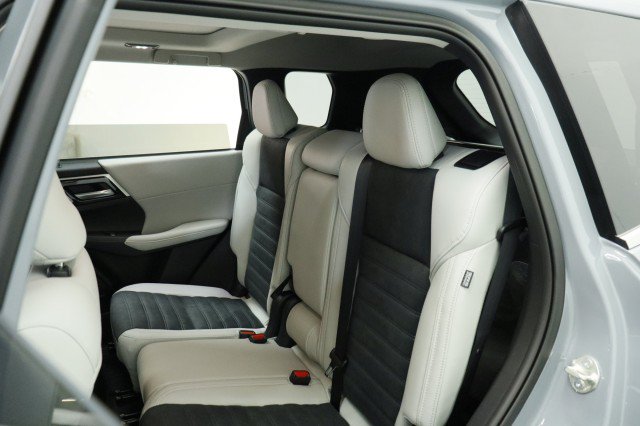 New 2026 Mitsubishi Outlander SE FWD image 24