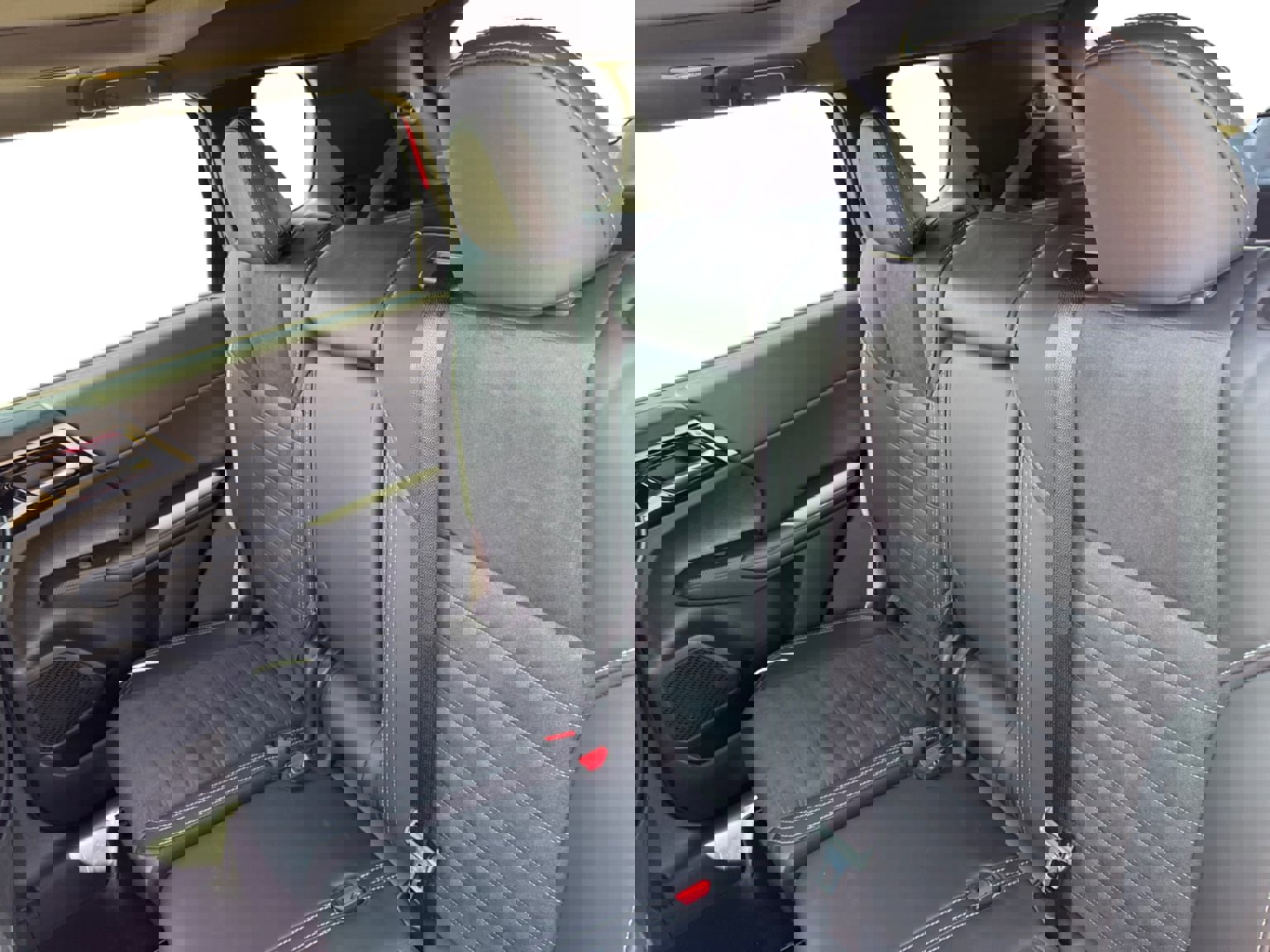 Used 2024 Mitsubishi Outlander SE Black Edition image 16