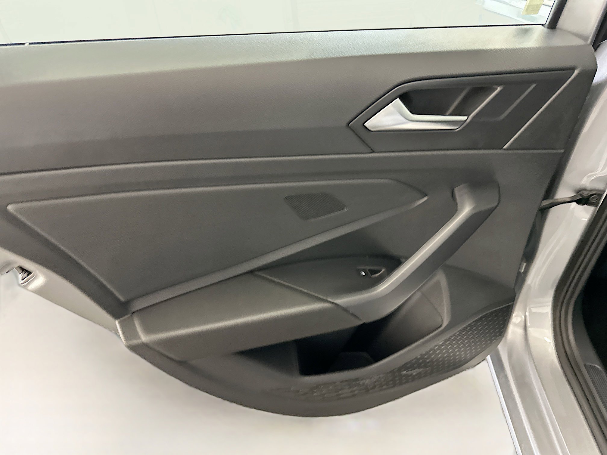 Used 2024 Volkswagen Jetta SE image 26