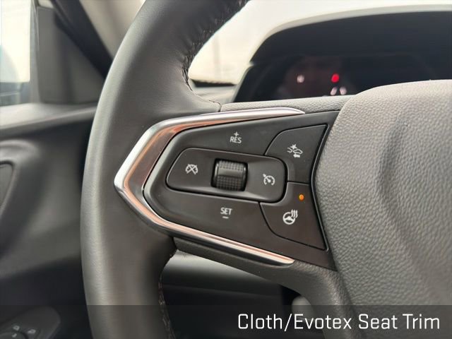 Used 2025 Chevrolet Trax LT w/ LT Convenience Package image 37