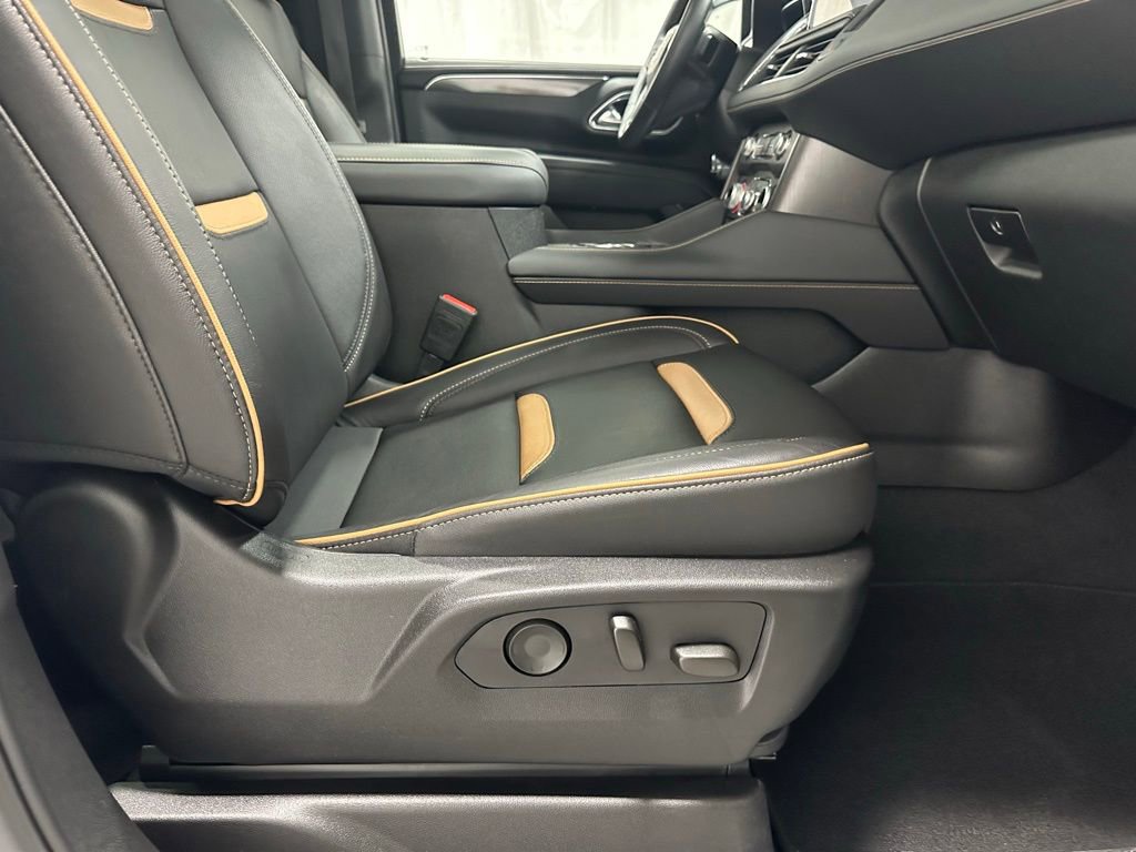 Used 2024 GMC Yukon AT4 w/ AT4 Premium Package image 59