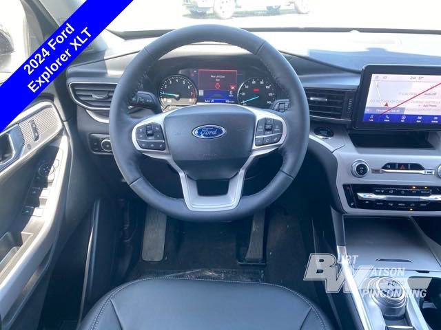 New 2024 Ford Explorer XLT w/ Equipment Group 202A AWD/4WD image 15