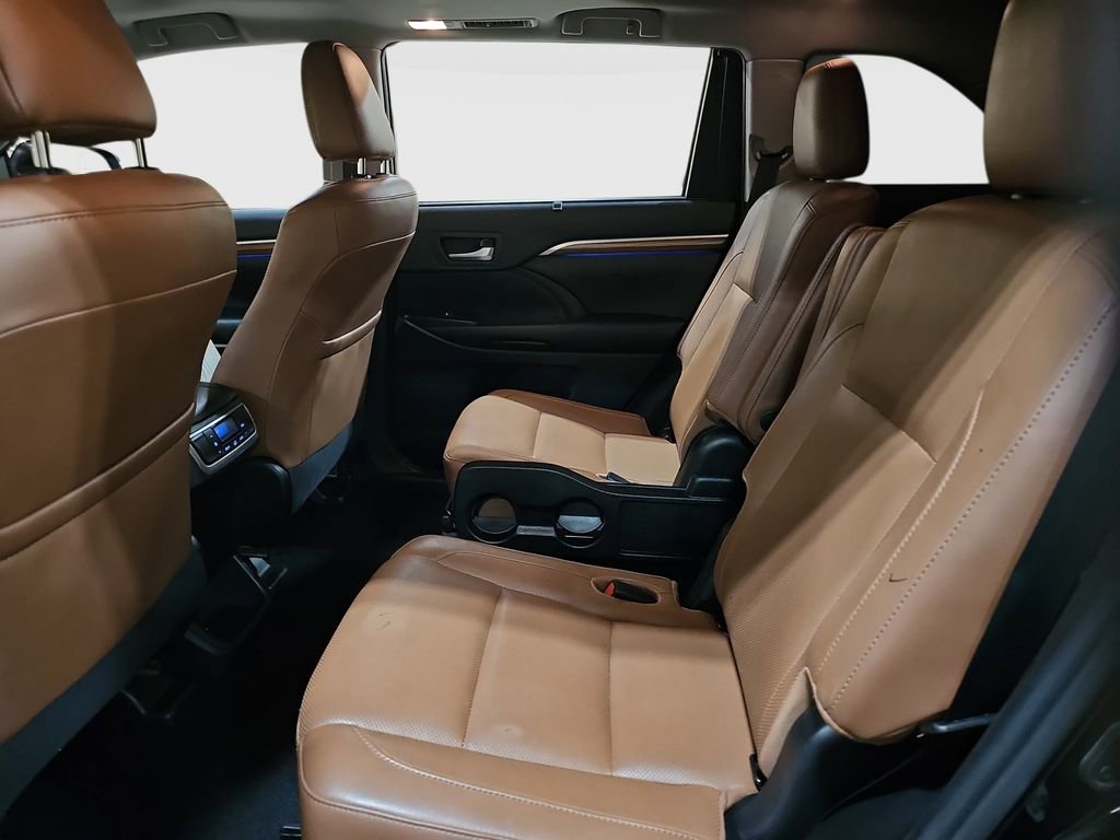 Used 2019 Toyota Highlander Limited AWD/4WD image 21