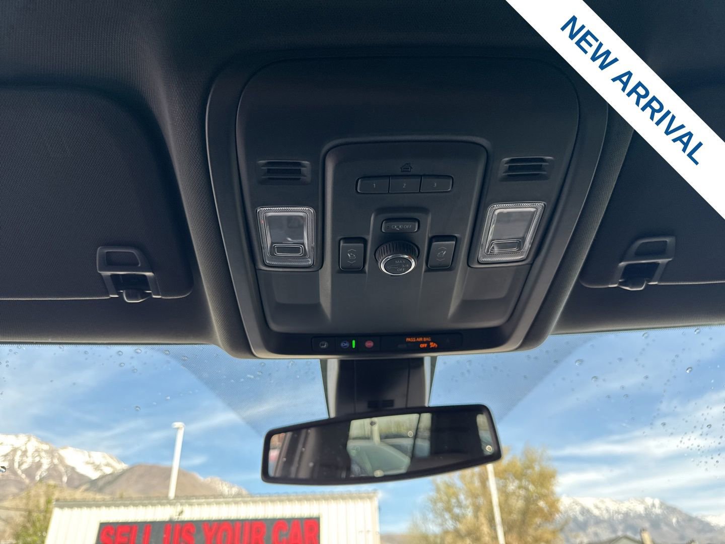 Used 2022 Chevrolet Tahoe RST w/ Luxury Package image 27
