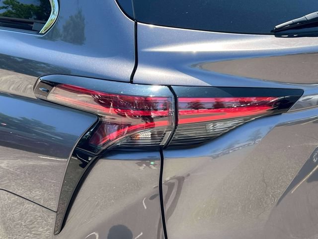 Certified 2021 Toyota Sienna XLE FWD image 14