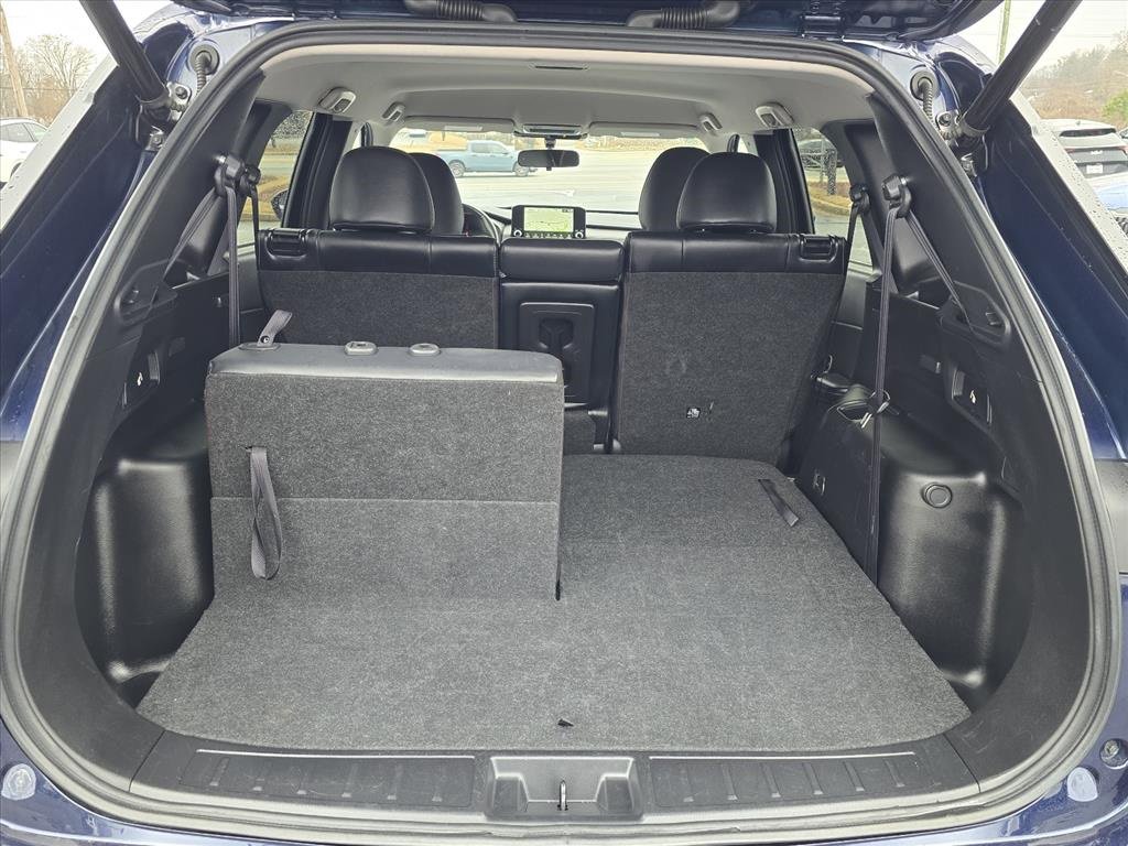 Used 2024 Mitsubishi Outlander SE image 12