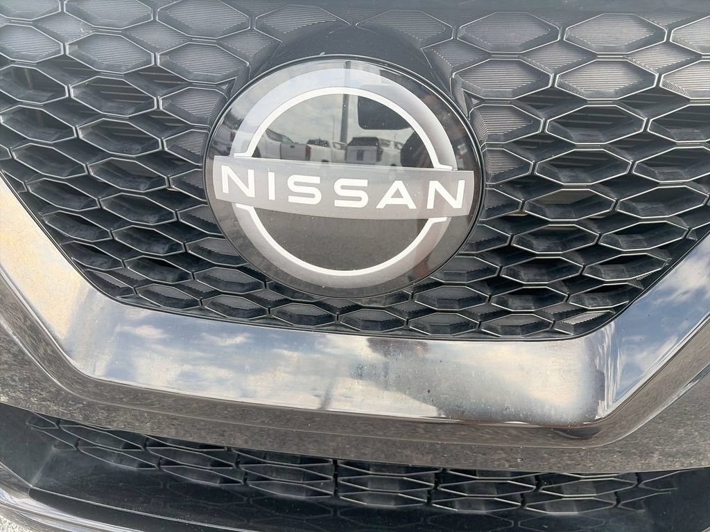 Used 2023 Nissan Maxima Platinum w/ Sport Mat Group FWD image 33