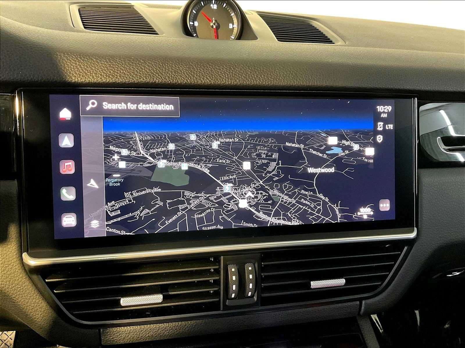Certified 2023 Porsche Cayenne AWD/4WD image 37