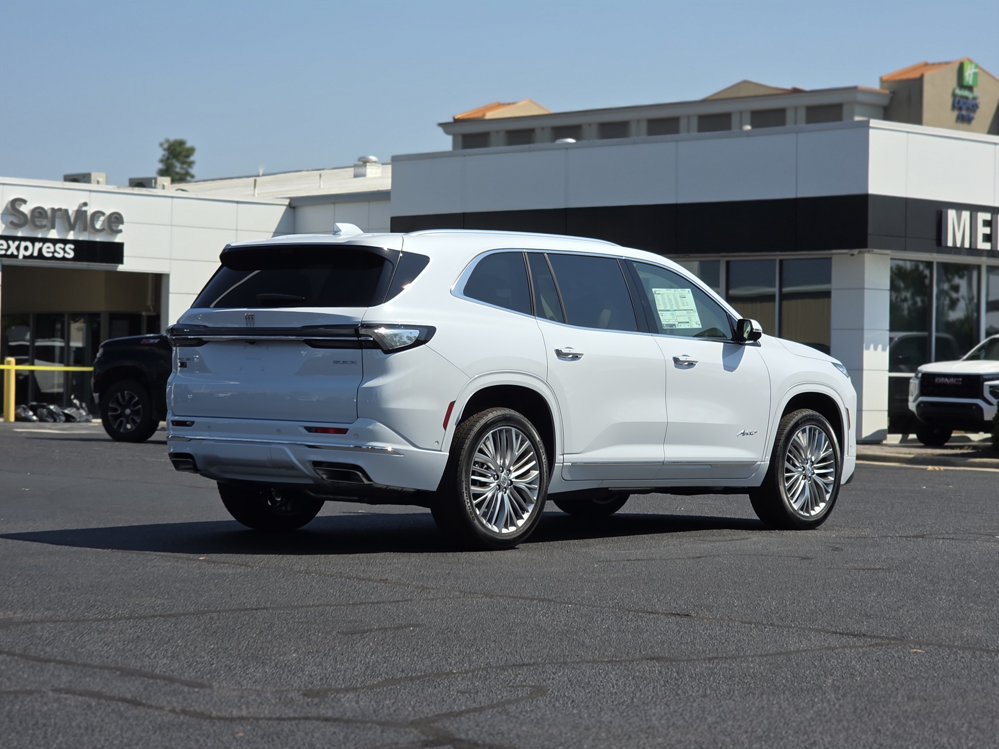 New 2027 Buick Enclave Avenir FWD image 7