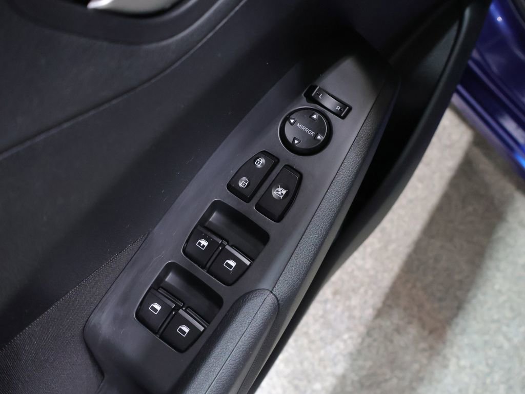Used 2021 Hyundai Accent SE FWD image 13